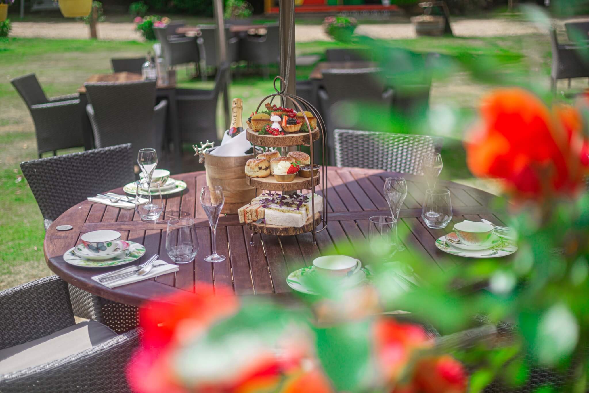 seasonal menu food and drink scaled