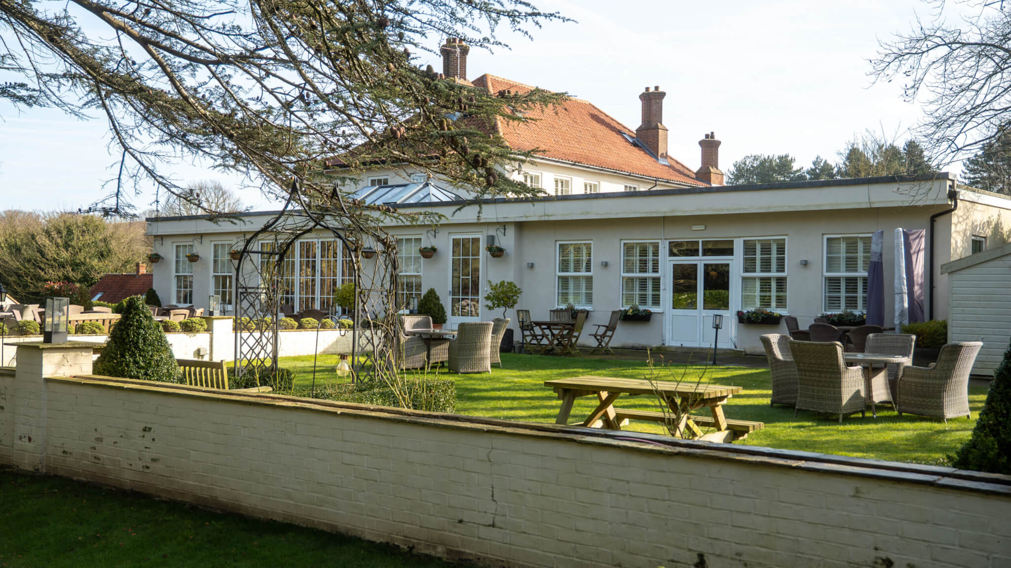 Pheasant Hotel Garden and Courtyard scaled